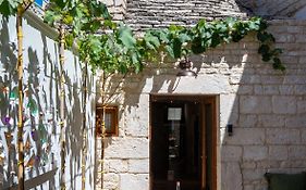 Dimore Piazza Roma Trulli & Suite